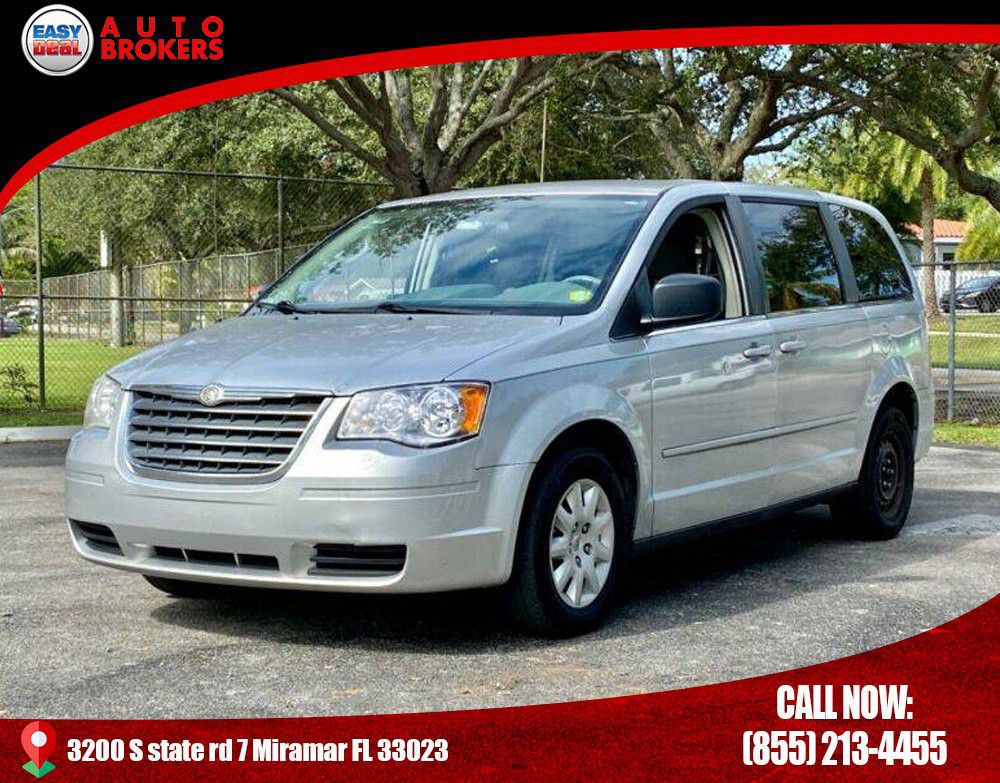 2010 Chrysler town and Country 