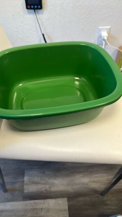 Plastic containers