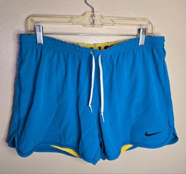 Nike Ladies Phantom Double Up Training Shorts Suze Large