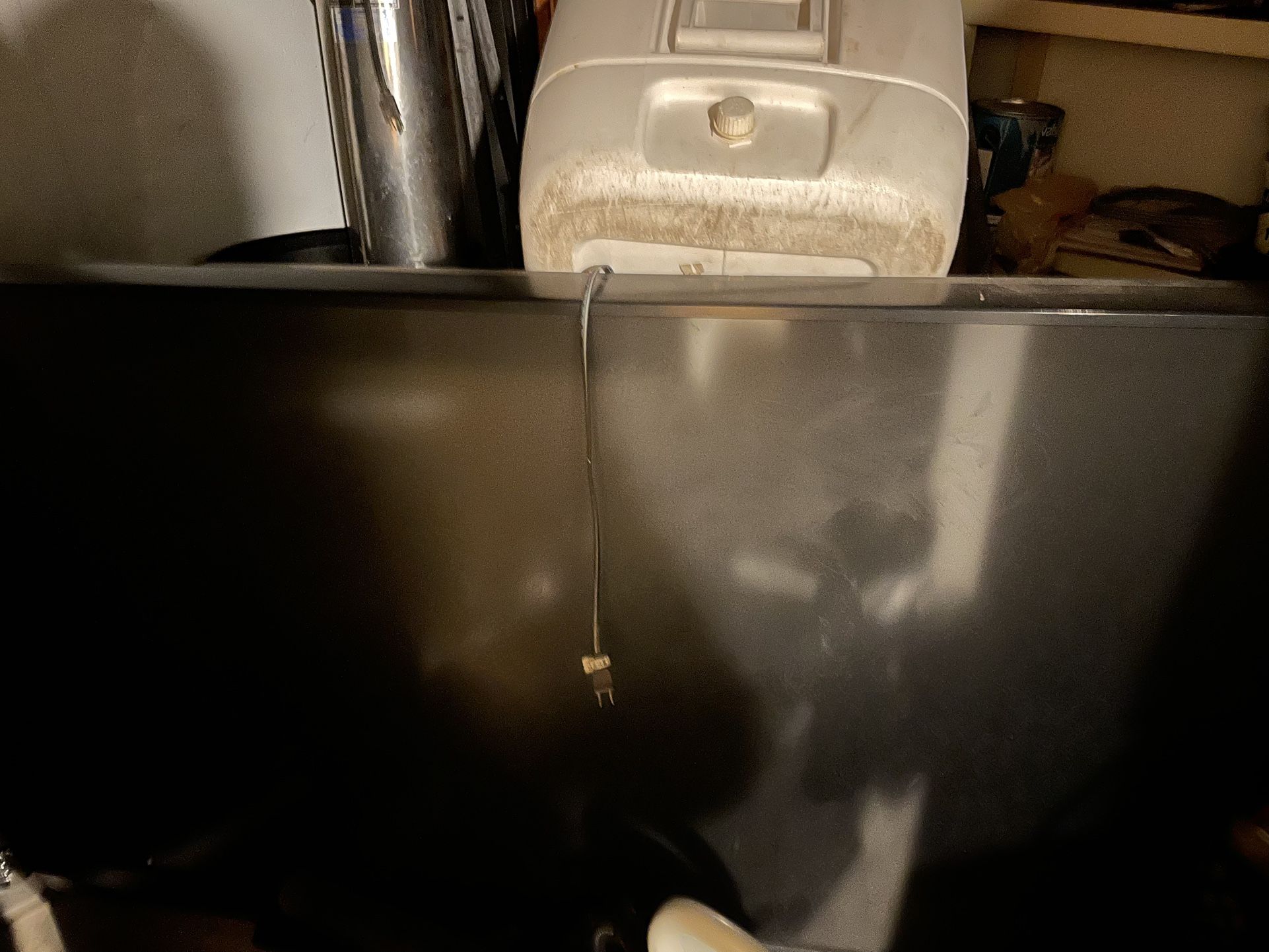 Mitsubishi 75in Tv