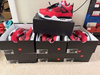 Jordan 4 Toro 8-10.5