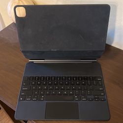 iPad Pro 12.9 Magic Keyboard