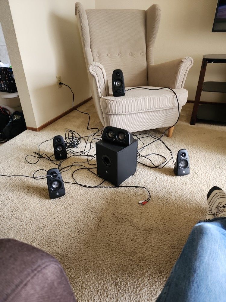 Logitech 5 Speaker System