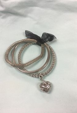 Three-piece bracelet set