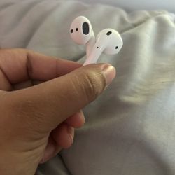 New Apple Airpods 2nd Generation