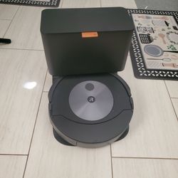 Roomba J7+