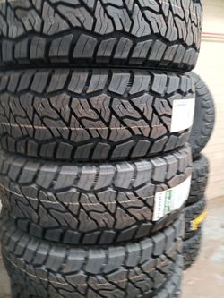 New Set of tires 285 70 17 KUNHO RT