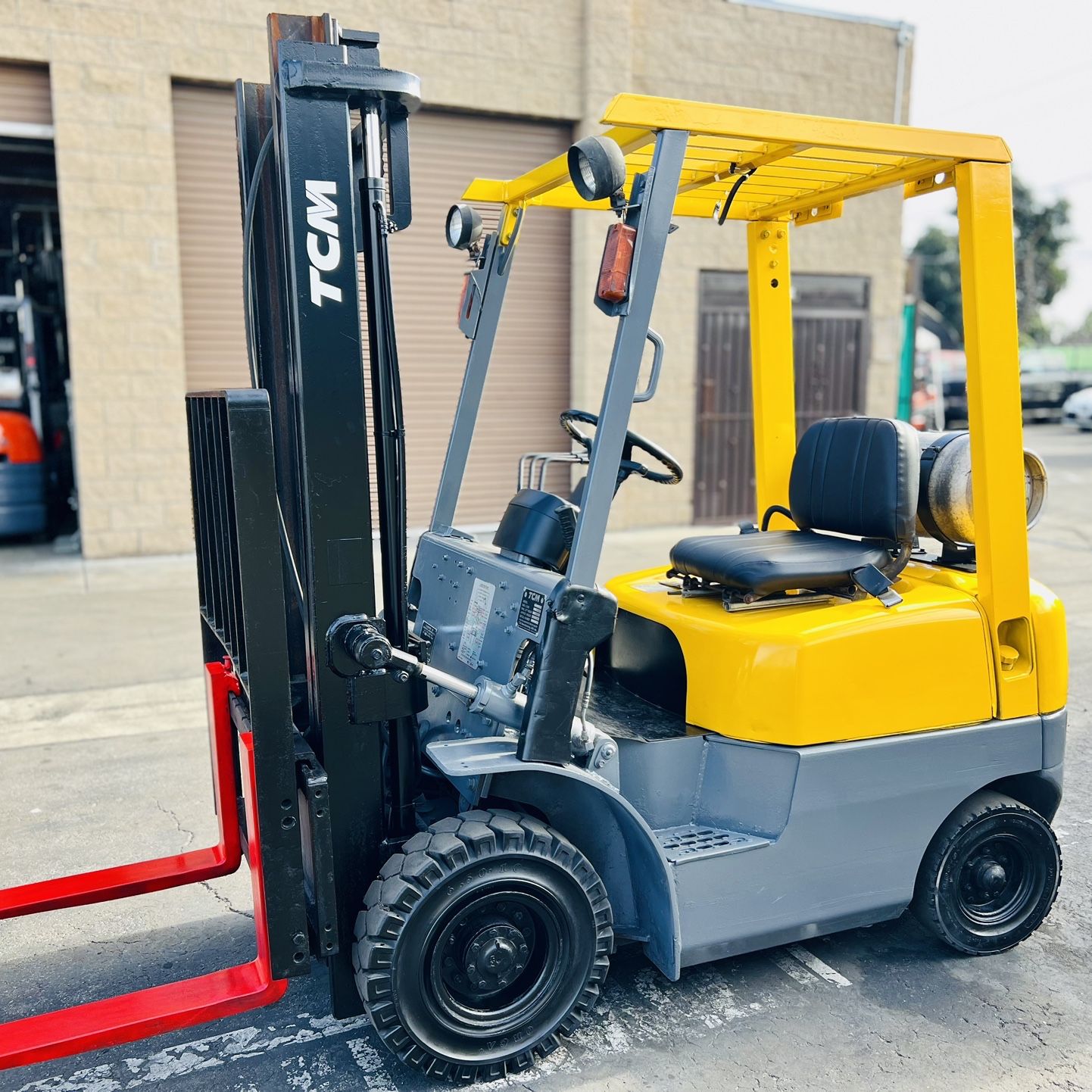 Forklift (Pneumatic) 