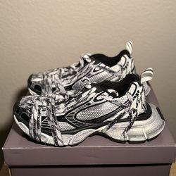 Balenciaga 3XL Size 10