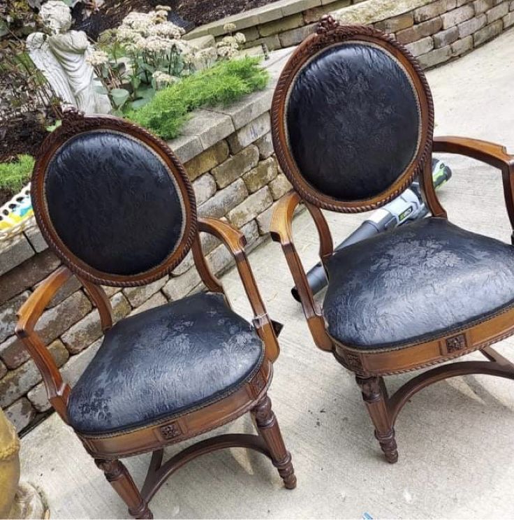 Pair Of Gorgeous Classic Refurnished Caption Chairs .