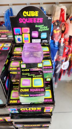 Cube squeeze