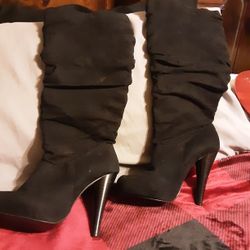 Women's Black Suede Boots