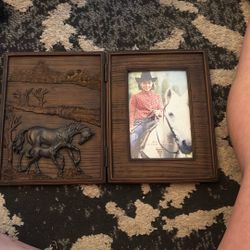 3D Horses Photo Frame 