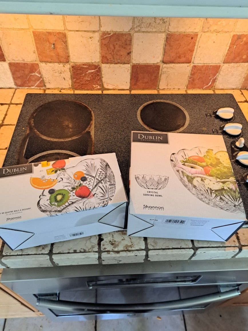 Dublin Collection Crystal Serving Bowl + 4 Dessert Bowls