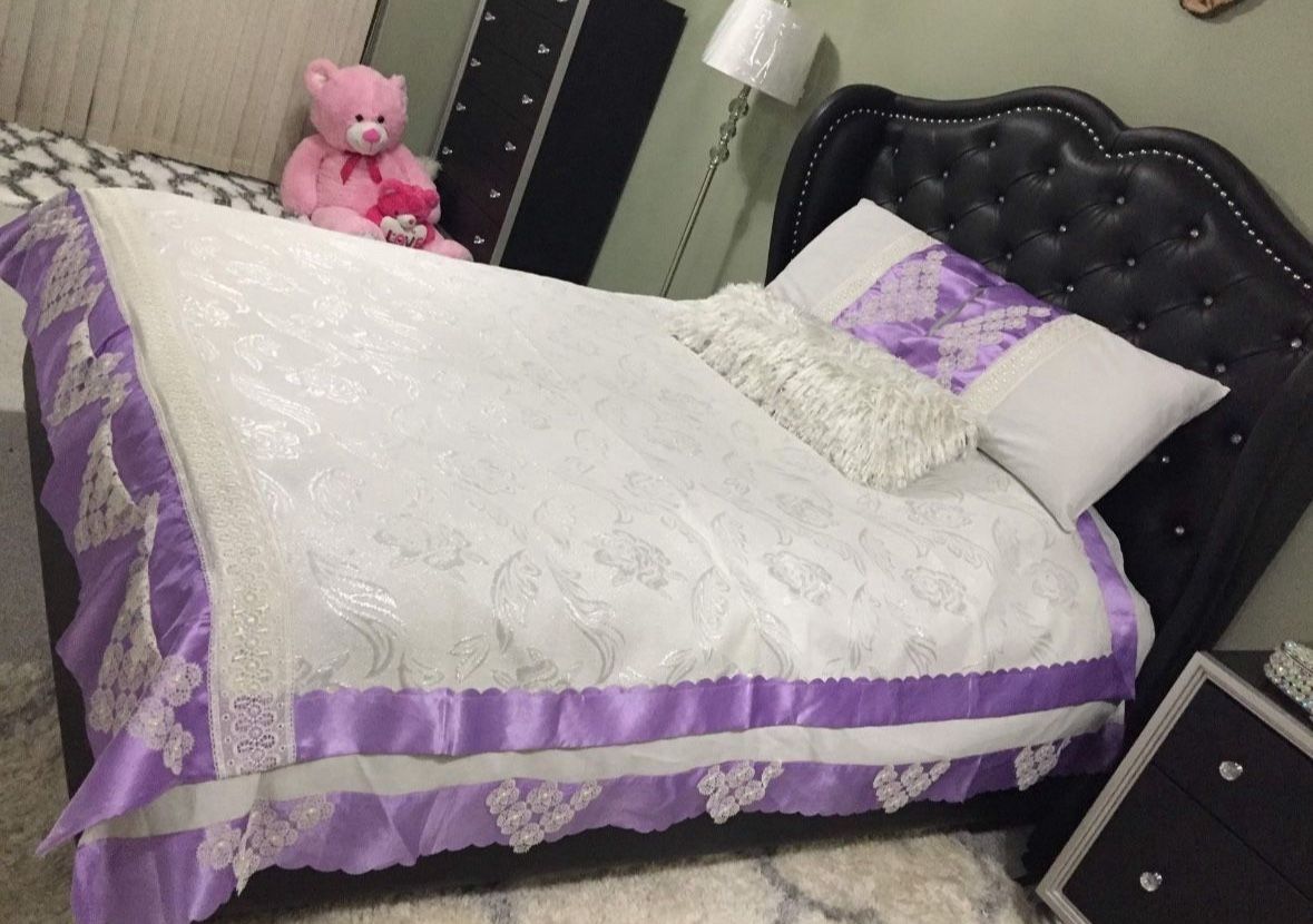 Bedroom Furniture Set 4 Pieces