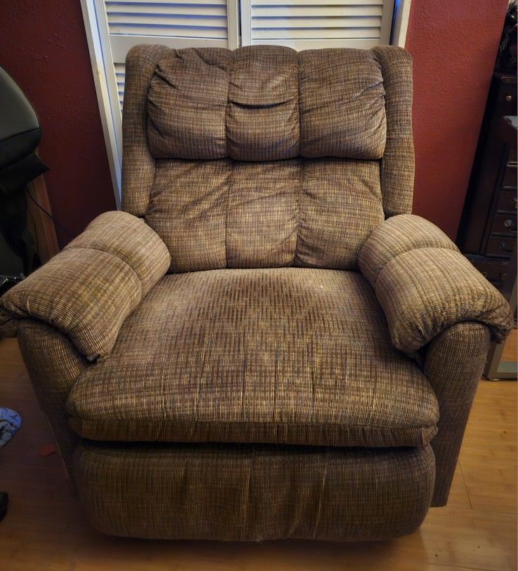 Brown Lazy Boy Recliner 