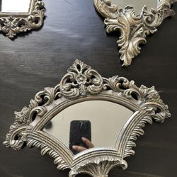 Antique Gold Finish Elegant Mirror Set 