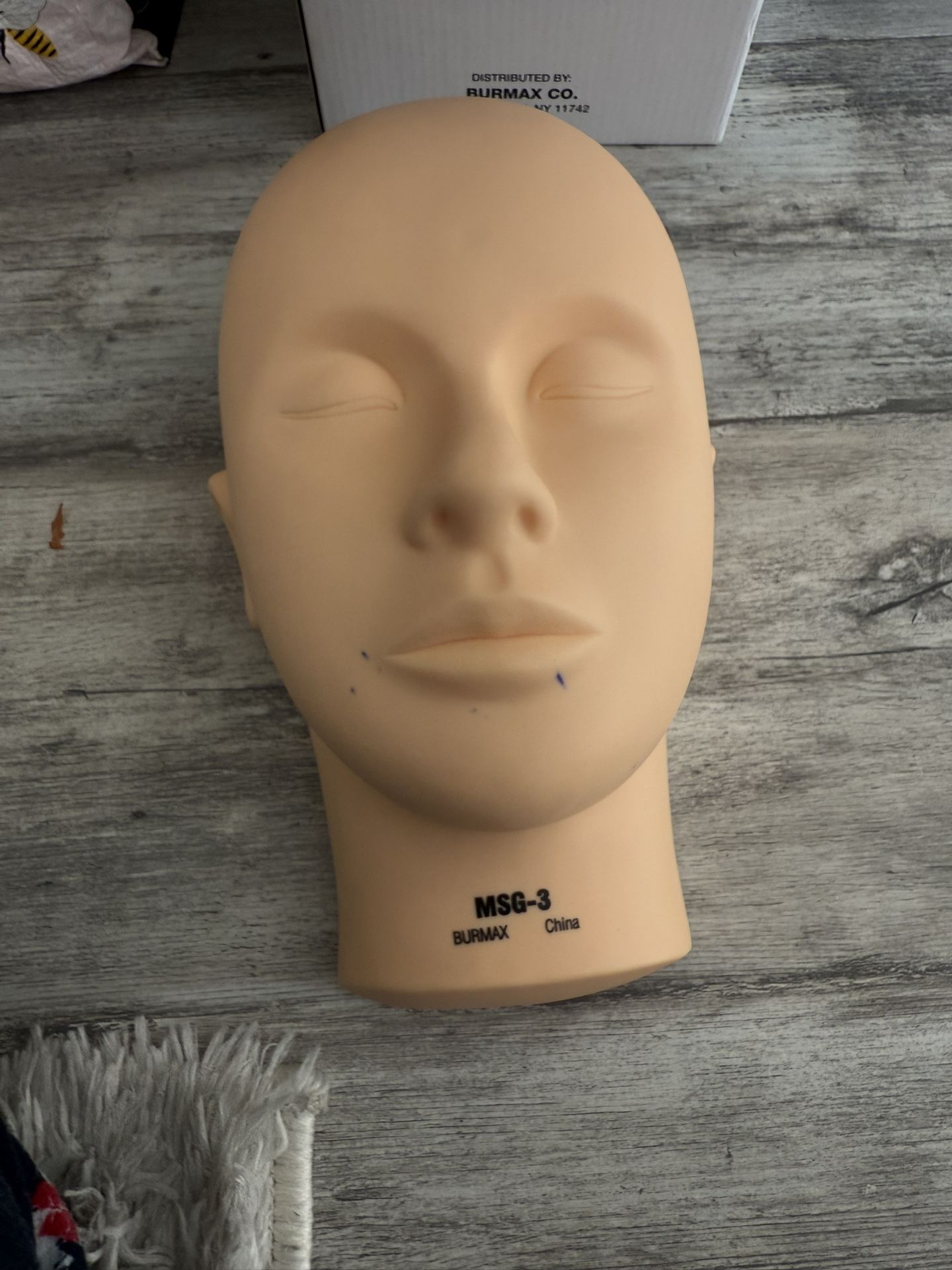 Massage And Make Up Manikin Face