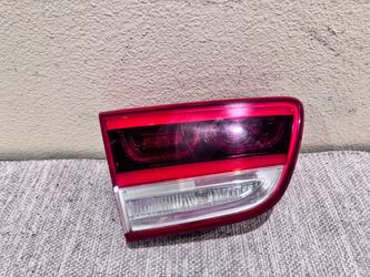 2016 to 2018 KIA SORENTO INNER TAIL LIGHT RH