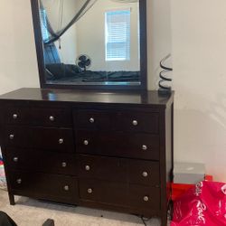 Queen Bedroom Set 