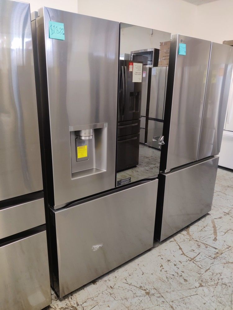 New Counter-Depth MAX 25.5 Cu. Ft. French Door Smart Refrigerator with Mirror InstaView - Printproof Stainless Steel