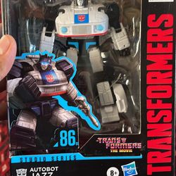 NEW Hasbro Transformers Studio Series 86 01 Deluxe Autobot JAZZ Action Figure