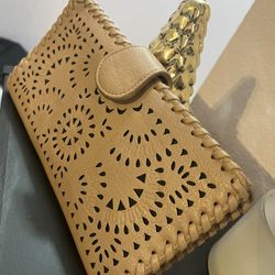 MMS Rose Woven Edge Clutch 