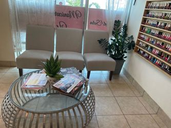 Table, chair , and tree zz