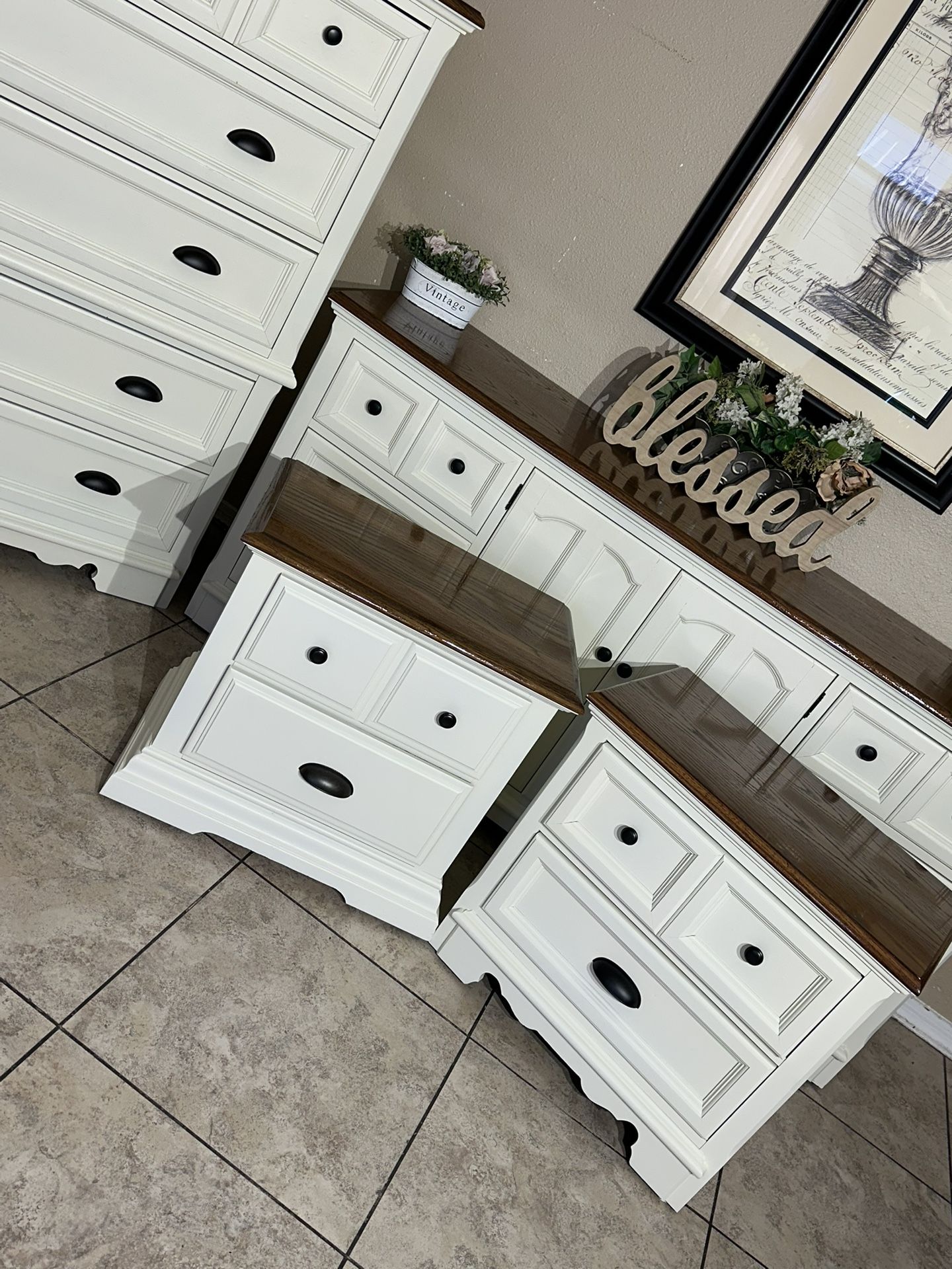 Dresser Set