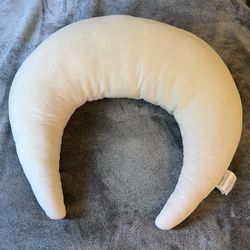 Snuggle Me Organic Nursing Pillow