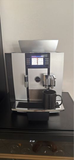 Jura Giga W3  Commercial Machine - Works Great!