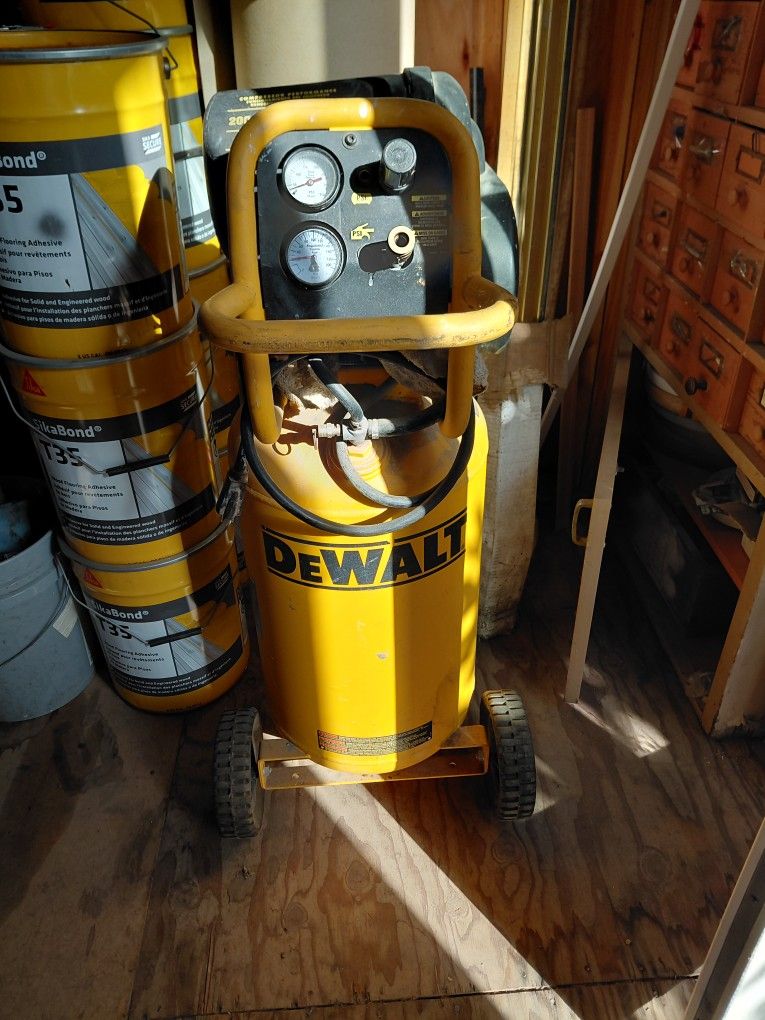 compressor Dewalt