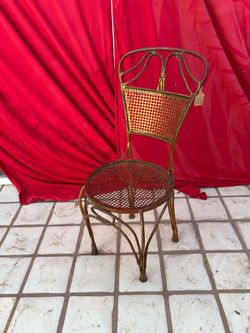 Vintage Hollywood Regency Gilt Metal Rope & Tassel Chair