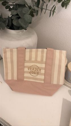 New trader joe’s tote bag
