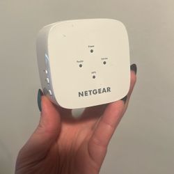 NETGEAR AC750 WiFi Range Extender