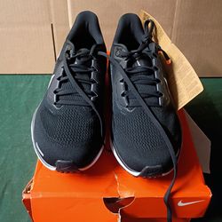 Nike Men's 8.5 Air Zoom Pegasus 41 Running Black White