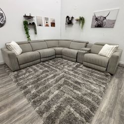 Living Spaces Recliner Sectional Couch - Free Delivery 