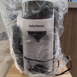 Baby Brezza Formula Pro Advanced – Excellent Condition