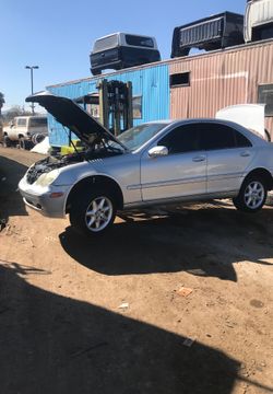 2002 Mercedes Benz parts out