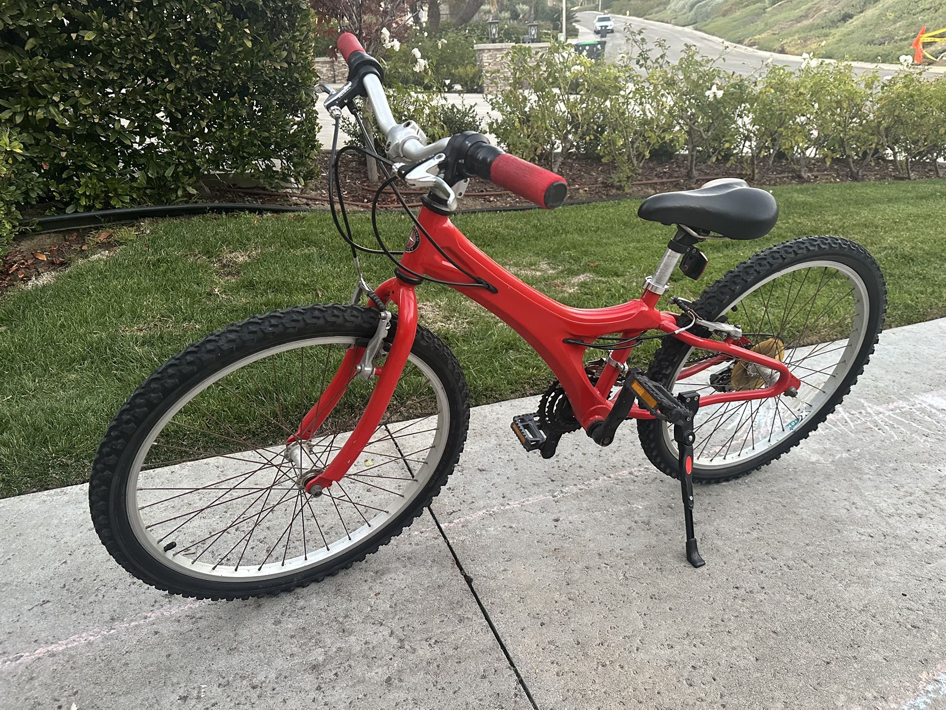 Schwinn 24” Kids Bike 21-Speed