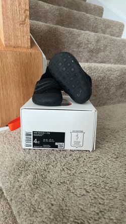 INFANT NIKE SWOOSH 1