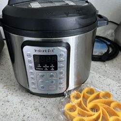 Instant Pot 9 In 1- 6 Qt