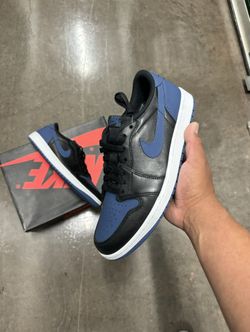 Jordan 1 Retro Low OG “Mystic Navy” Size 10.5m IN HAND BRAND NEW 