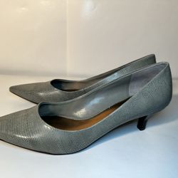 NEW Gray Nine West heels business gray Size 9