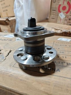 Rear Wheel Bearing and Hub Assembly for Toyota Sienna 1(contact info removed) 2000 2001 2002 2003 5 Lugs w/ABS