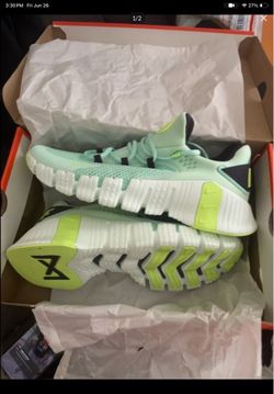 Size 11.5 Nike Free Metcon 4 Cross Training Shoes CT3886-300 Mint Foam-Ghost Green