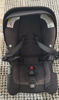 Nuna Pipa Infant Carseat, RELX Base, Infant Insert, Adapter