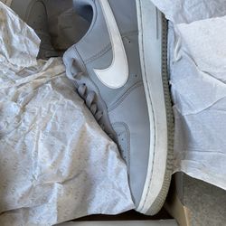 Sneakers Size 12