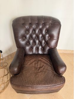 Pottery Barn Mitchell Gold + Bob Williams Tufted Leather Club Chair