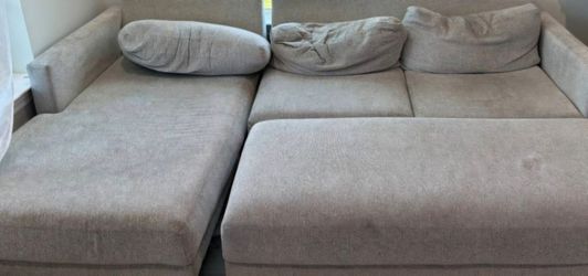 Large Gray Fabric Sectional Sofa with Chaise